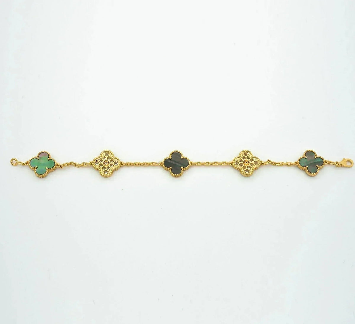 [⭐Spark] CLOVER 5 MOTIF GRAY MOP BRACELET COLLECTION