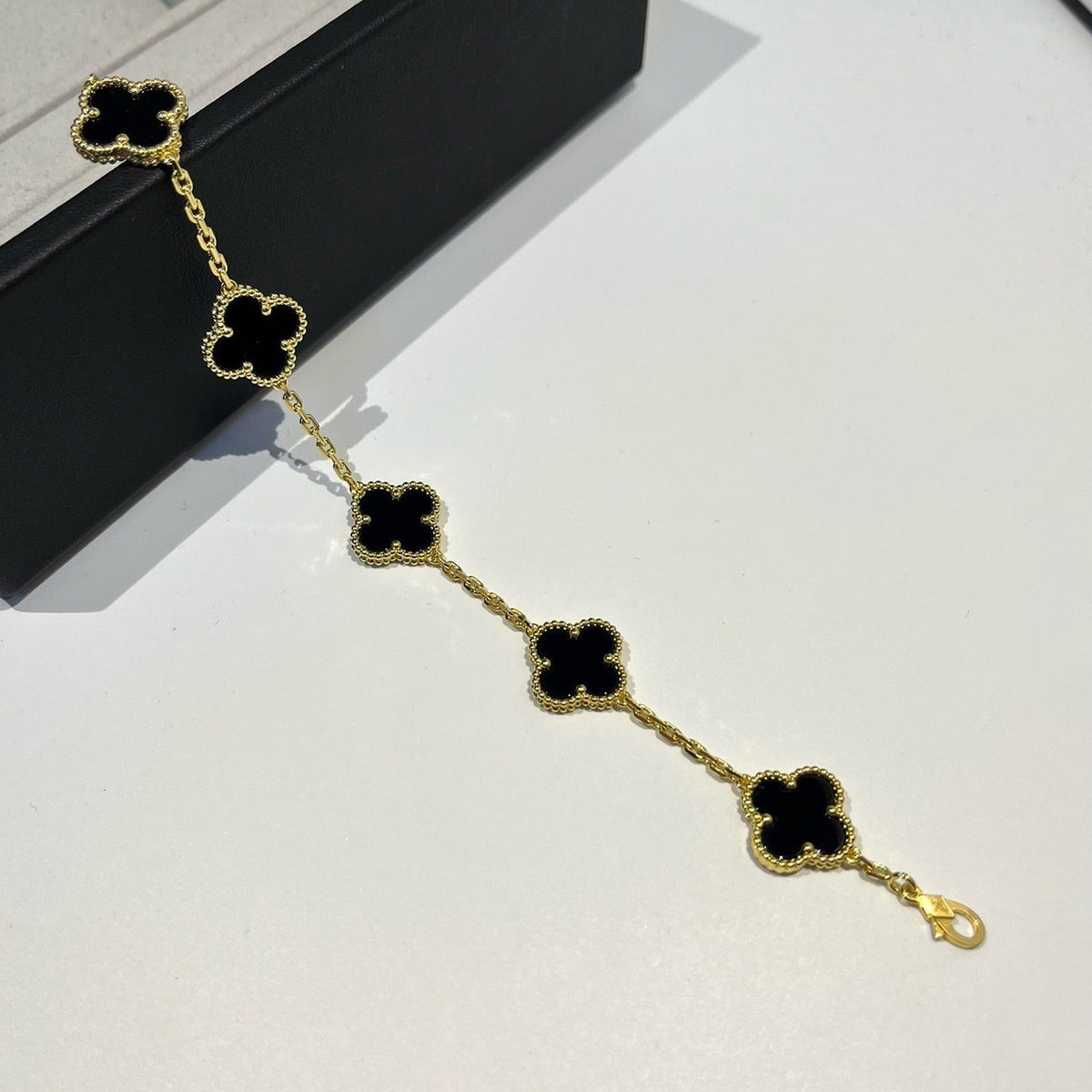 [⭐Spark] CLOVER 5 MOTIF ONYXS BRACELET COLLECTION