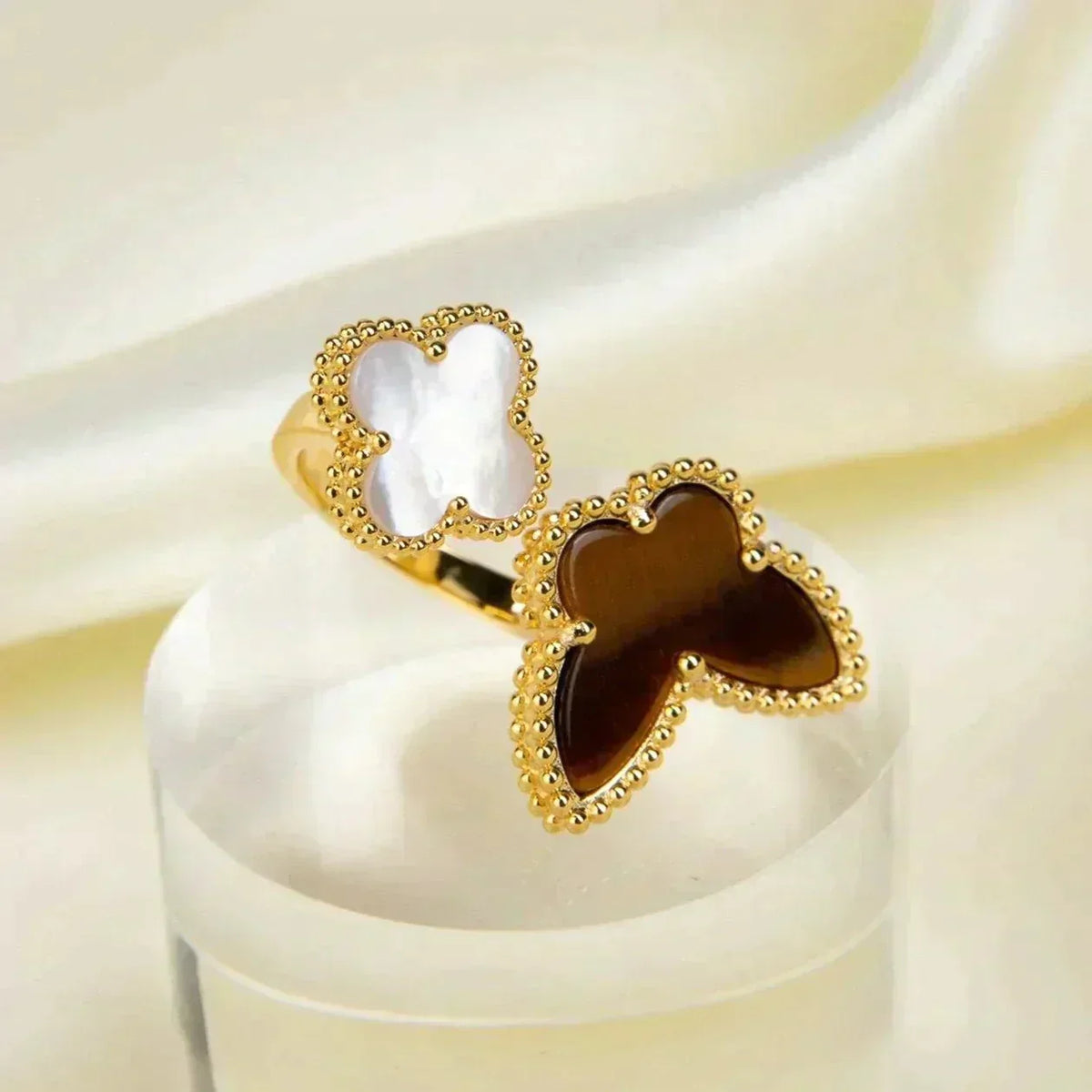 [⭐Spark]LUCKY BETWEEN THE FINGER RING