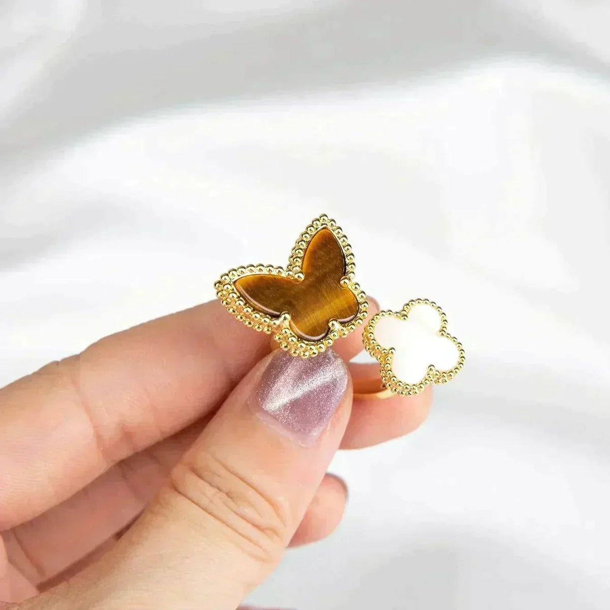 [⭐Spark]LUCKY BETWEEN THE FINGER RING