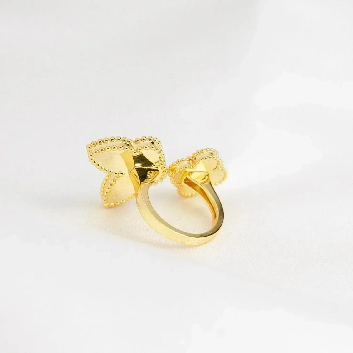 [⭐Spark]LUCKY BETWEEN THE FINGER RING