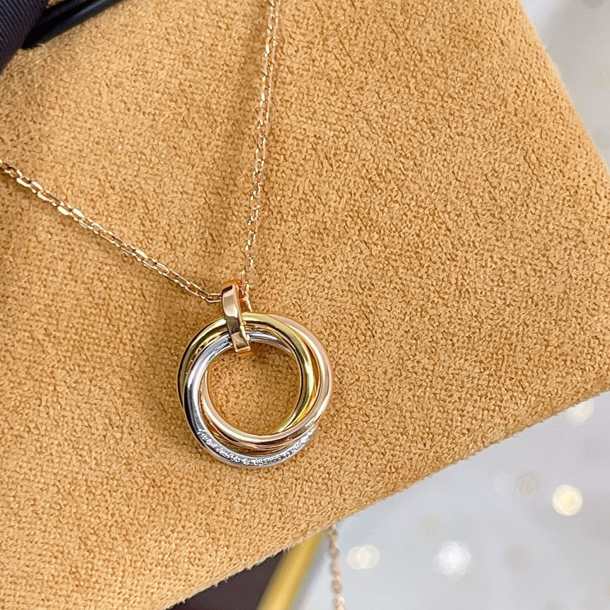 [⭐Spark]TRINITY NECKLACE SILVER GOLD PINK GOLD DIAMONDS
