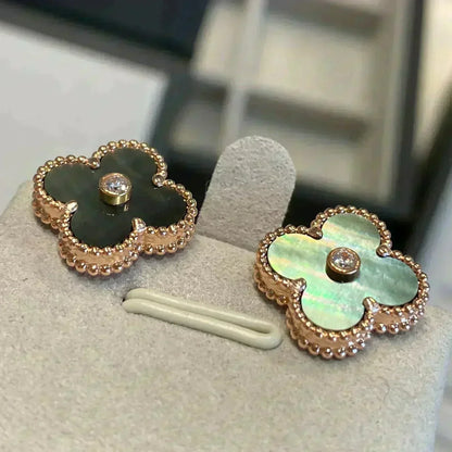 [⭐Spark]CLOVER MEDIUM 1 MOTIFS GRAY MOP  DIAMOND EARRINGS