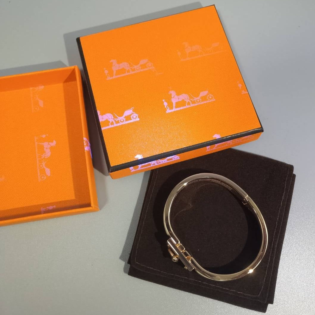 [⭐Spark]H CLOUD BLUE BRACELET