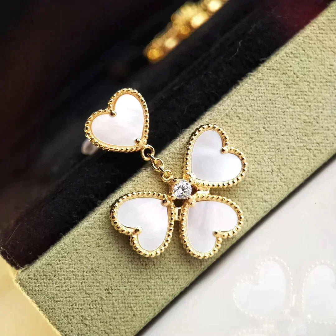 [⭐Spark]CLOVER SWEET WHITE MOP EARRINGS