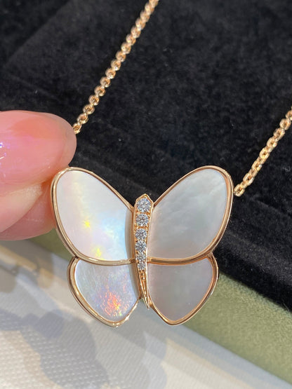 [⭐Spark]BUTTERFLY GOLD MOP DIAMOND NECKLACE