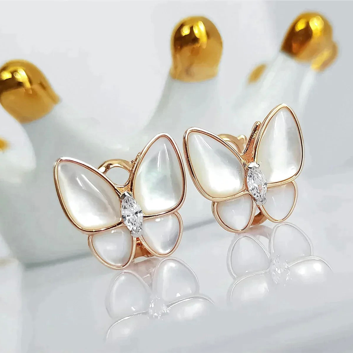 [⭐Spark]BUTTERFLY MOP DIAMOND EARRINGS