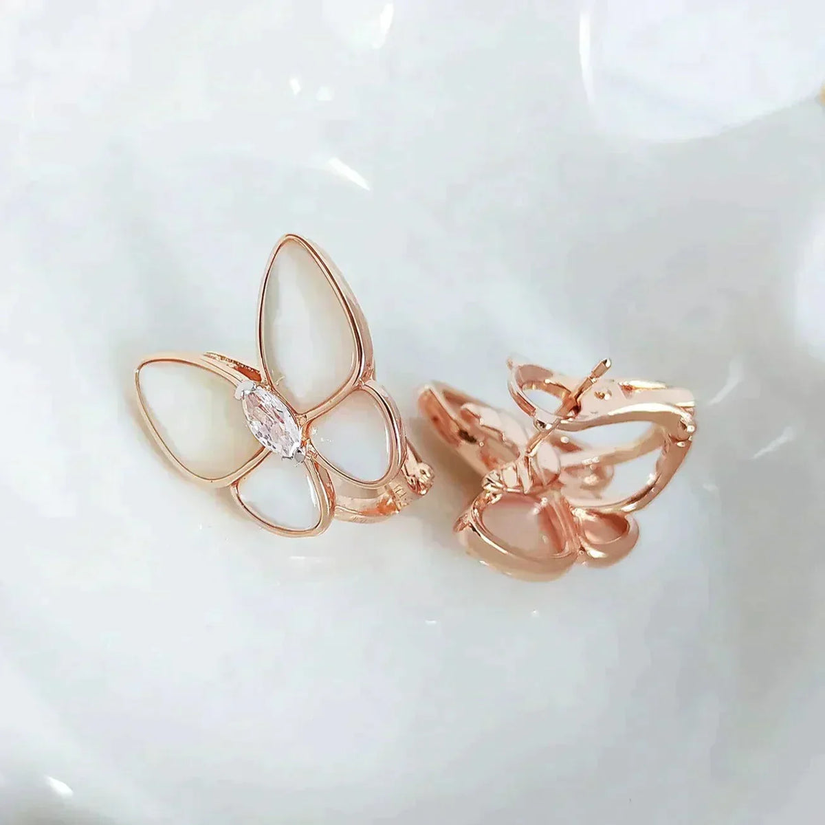 [⭐Spark]BUTTERFLY MOP DIAMOND EARRINGS