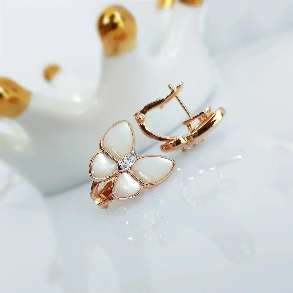 [⭐Spark]BUTTERFLY MOP DIAMOND EARRINGS
