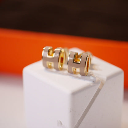 [⭐Spark]MINI POP H GOLD EARRINGS GREY