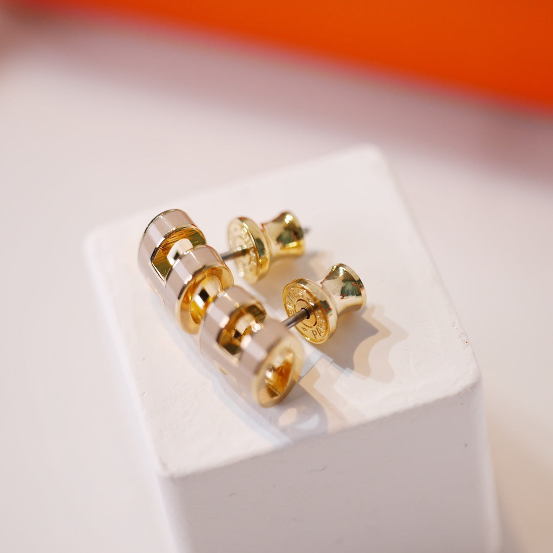 [⭐Spark]MINI POP H GOLD EARRINGS GREY