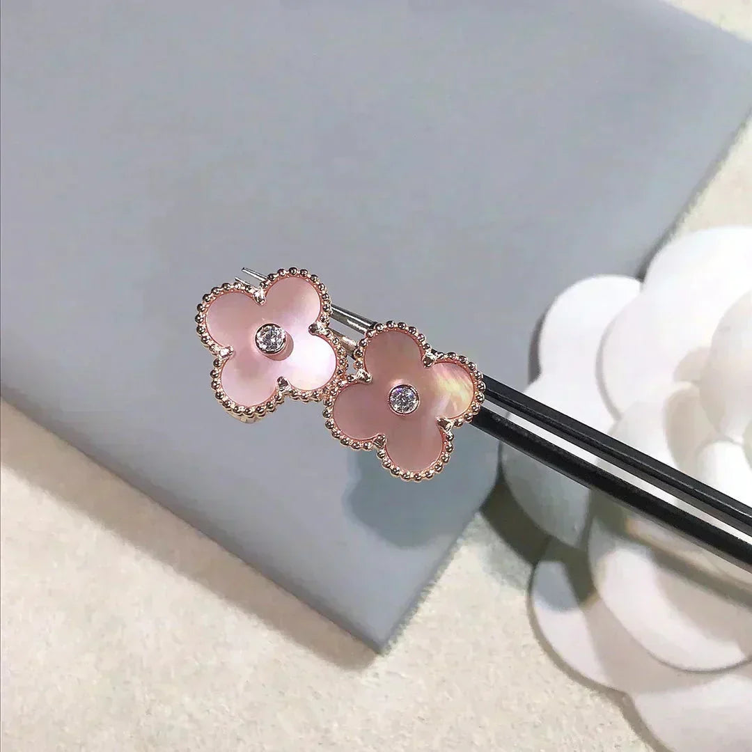 [⭐Spark]CLOVER MEDIUM 1 MOTIFS  PINK MOP DIAMOND EARRINGS