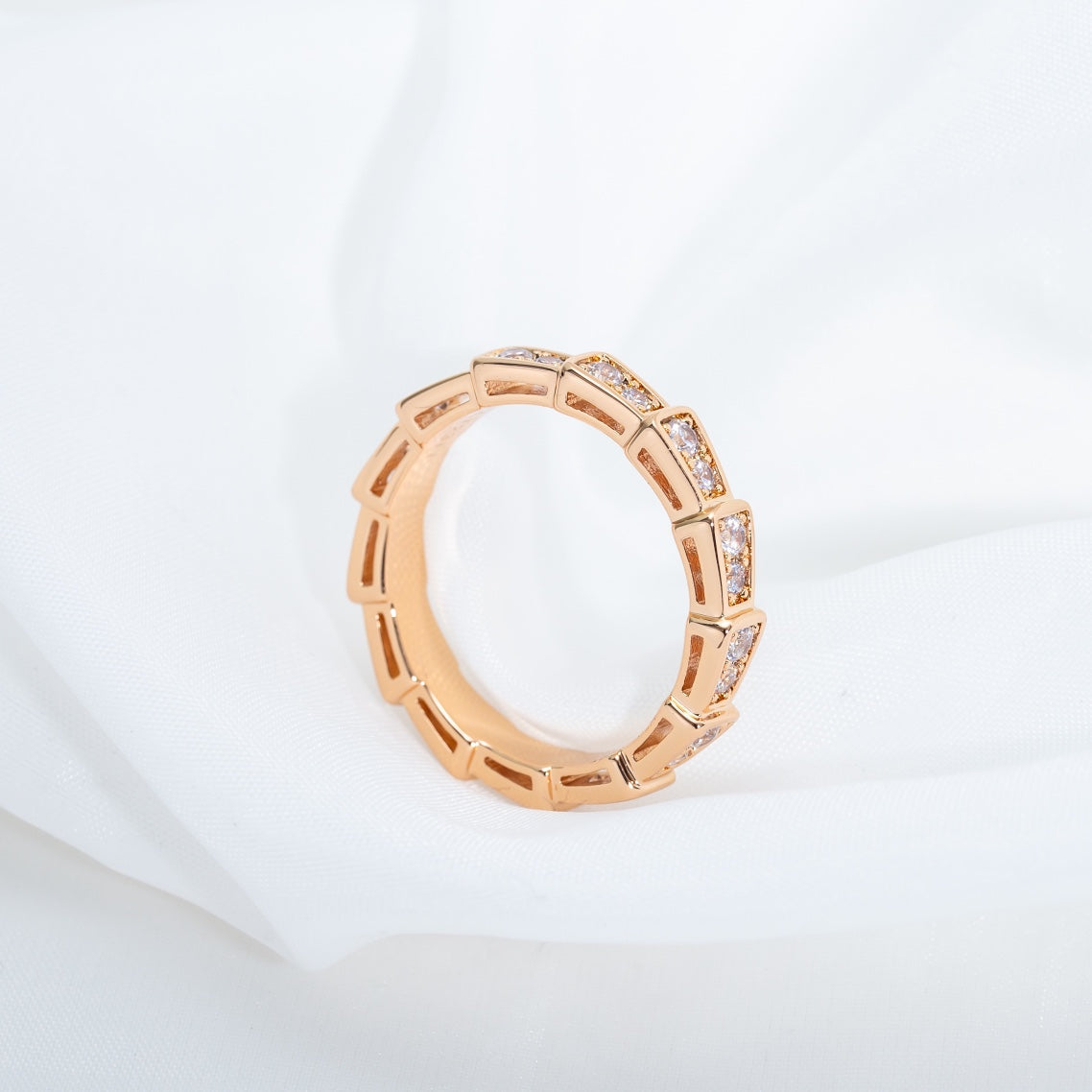 [⭐Spark]SERPENTI RING PINK GOLD DIAMOND PAVED 3MM