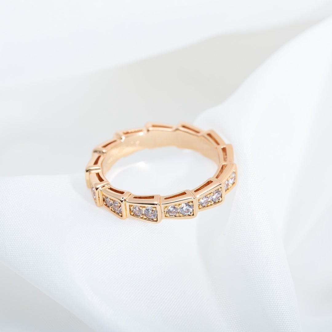 [⭐Spark]SERPENTI RING PINK GOLD DIAMOND PAVED 3MM