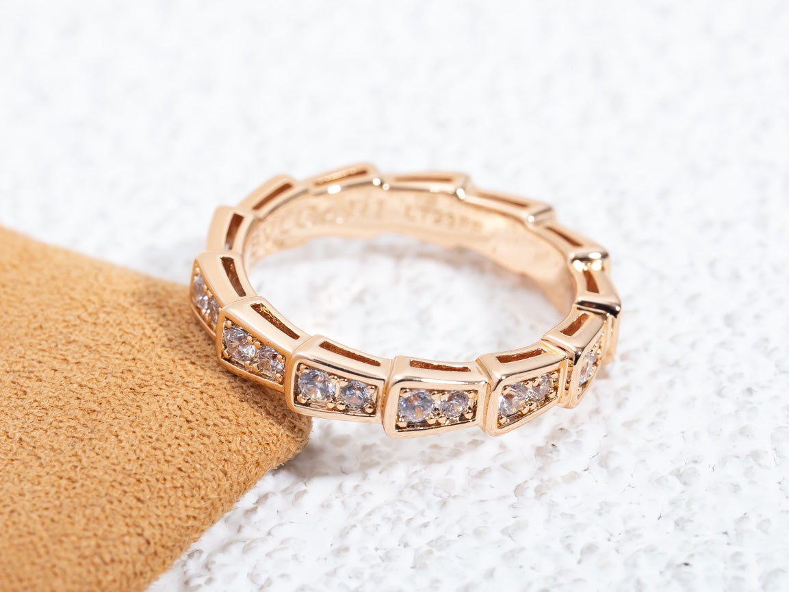 [⭐Spark]SERPENTI RING PINK GOLD DIAMOND PAVED 3MM
