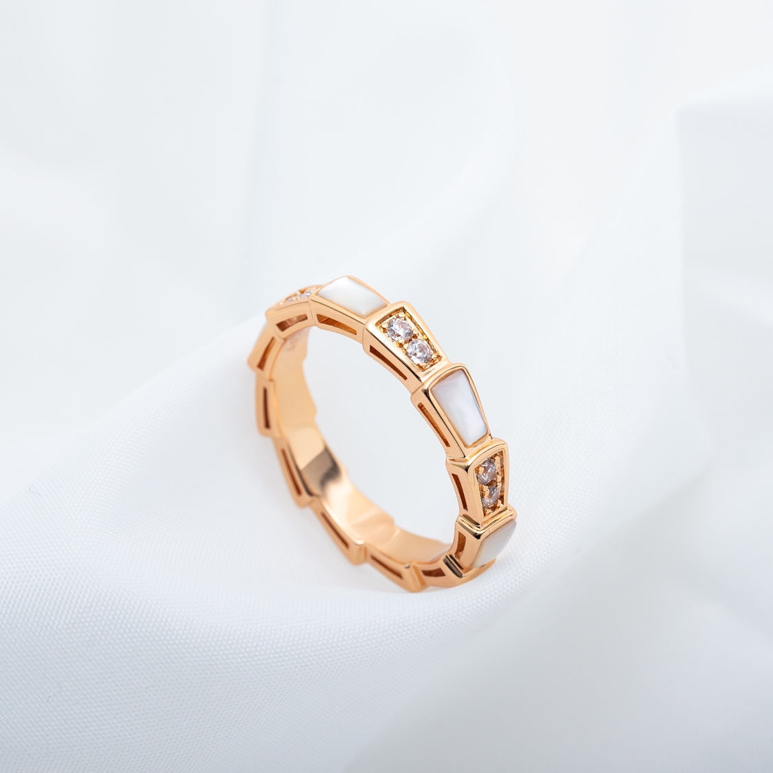 [⭐Spark]SERPENTI RING PINK GOLD DIAMOND MOP 3MM