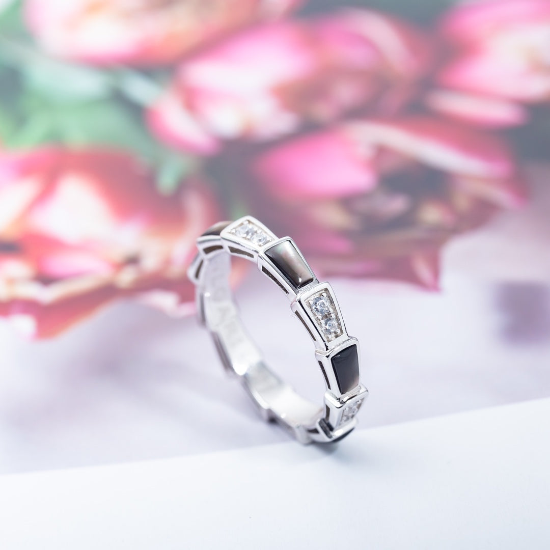 [⭐Spark]SERPENTI RING SILVER  DIAMOND BLACK MOP 3MM