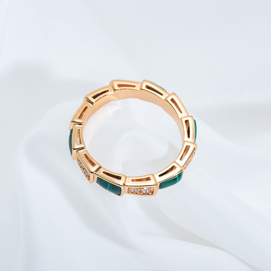 [⭐Spark]SERPENTI RING PINK GOLD MALACHITE DIAMOND 3MM