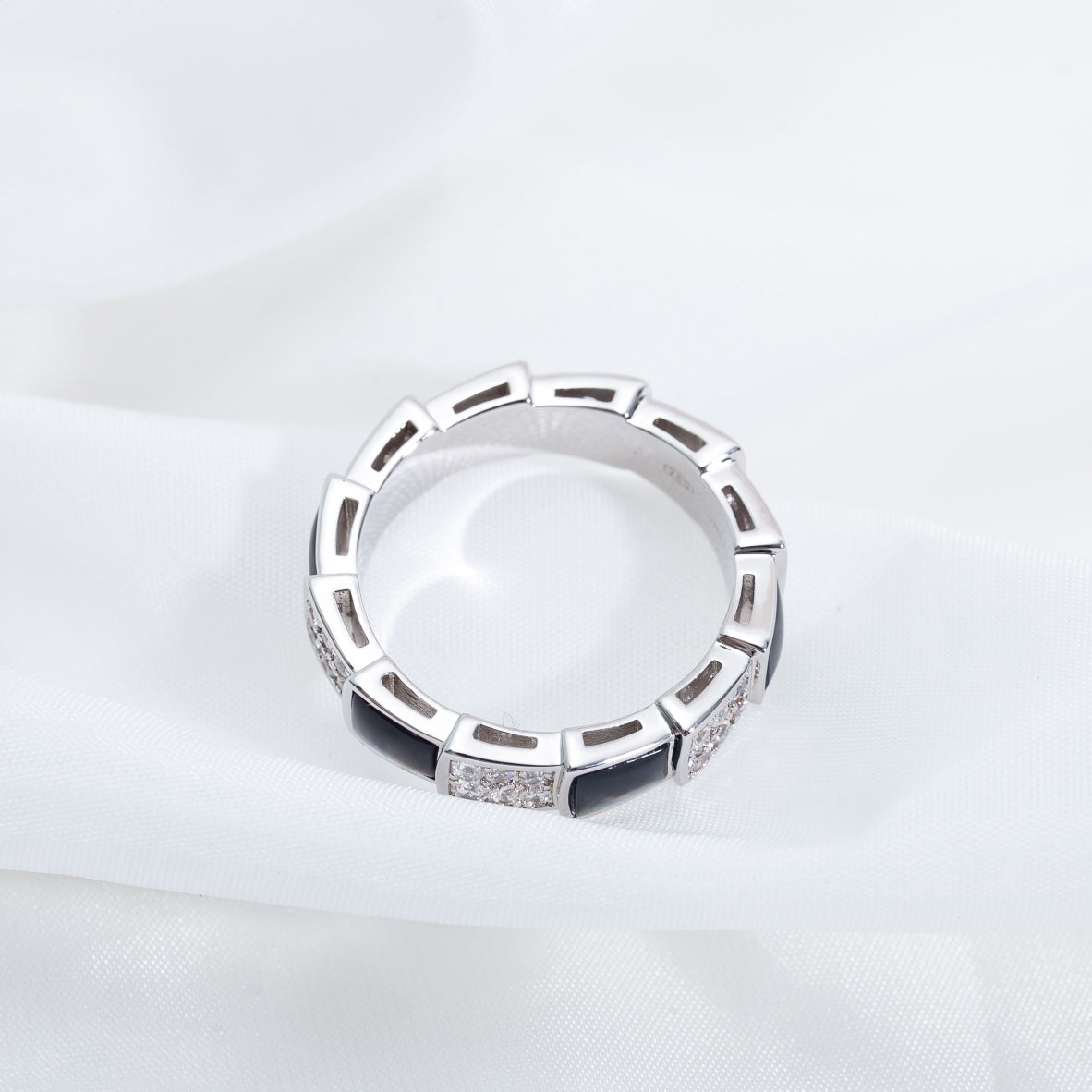 [⭐Spark]SERPENTI RING SILVER DIAMOND BLACK MOP 4MM