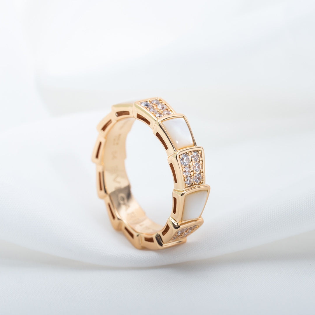 [⭐Spark]SERPENTI RING PINK GOLD MOP DIAMOND PAVED 4MM
