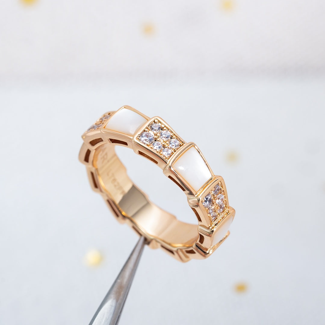 [⭐Spark]SERPENTI RING PINK GOLD MOP DIAMOND PAVED 4MM