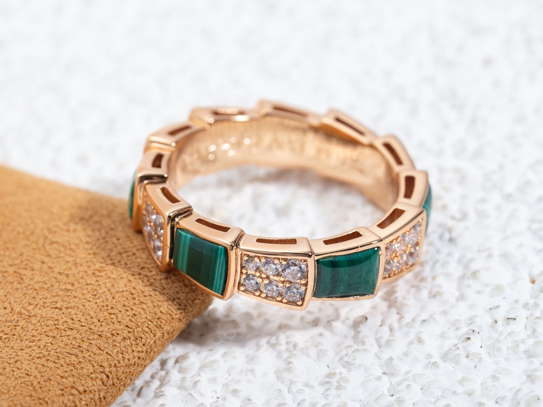 [⭐Spark]SERPENTI RING PINK GOLD MALACHITE DIAMOND PAVED 4MM