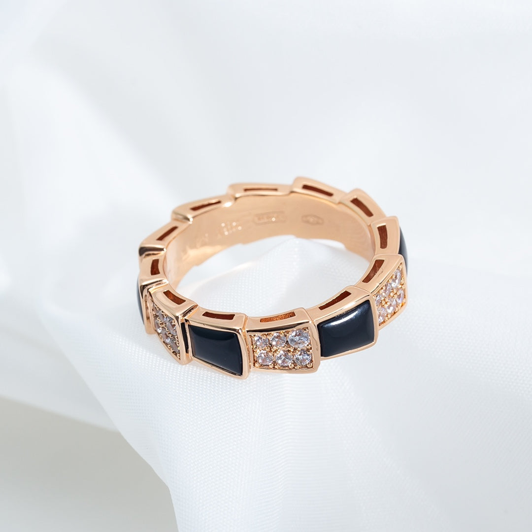 [⭐Spark]SERPENTI RING PINK GOLD BLACK MOP DIAMOND PAVED 4MM