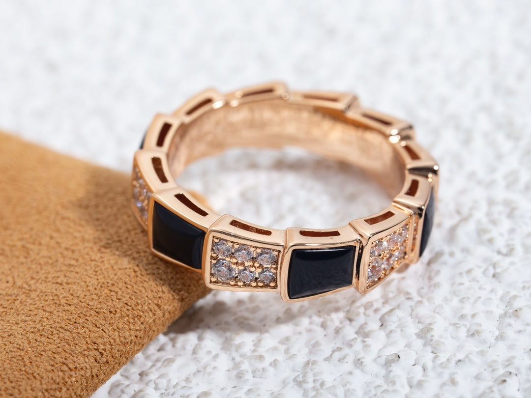 [⭐Spark]SERPENTI RING PINK GOLD BLACK MOP DIAMOND PAVED 4MM