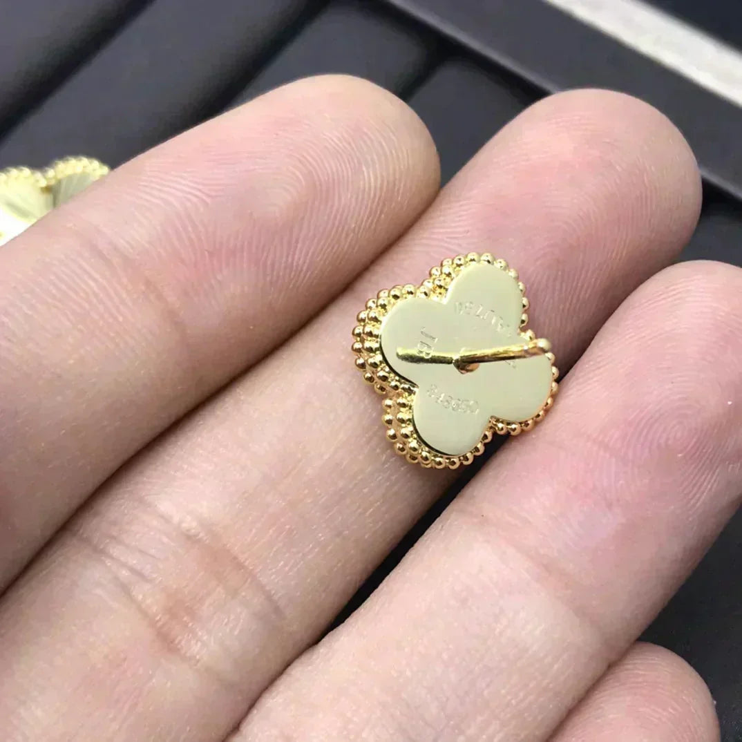 [⭐Spark]CLOVER MINI 9.5MM LASER EARRINGS