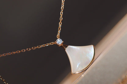 [⭐Spark]DREAM NECKLACE WHITE MOP PINK GOLD 1 DIAMOND