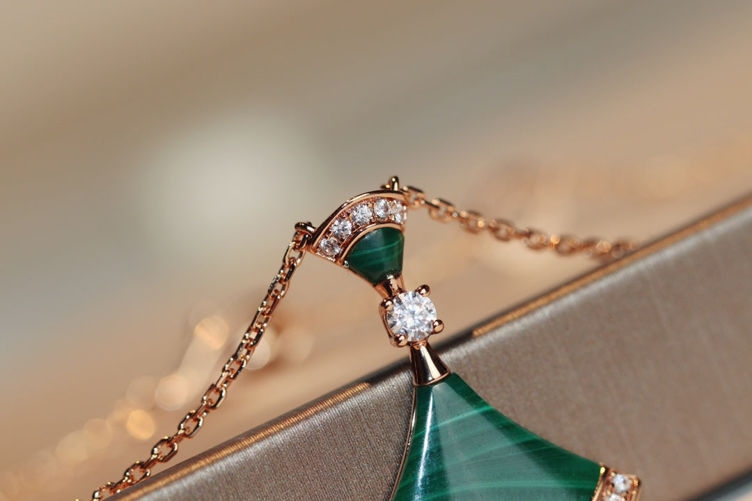 [⭐Spark]DREAM NECKLACE MALACHITE DIAMOND