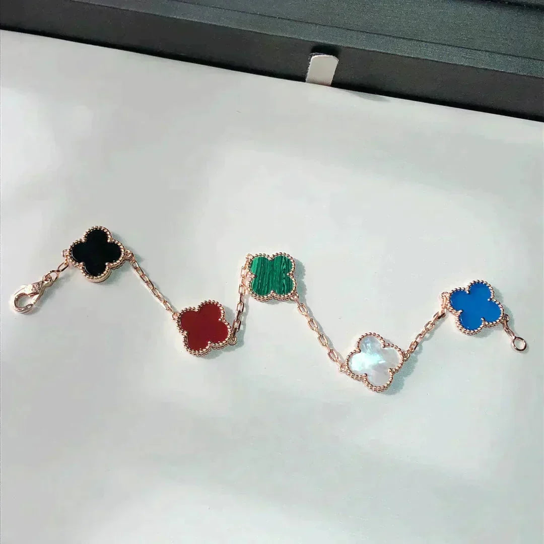 [⭐Spark]CLOVER 5 MOTIFS MULTICOLOR BRACELET