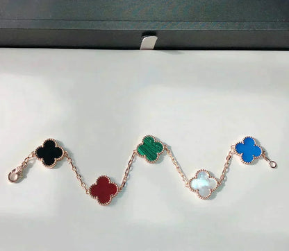 [⭐Spark]CLOVER 5 MOTIFS MULTICOLOR BRACELET