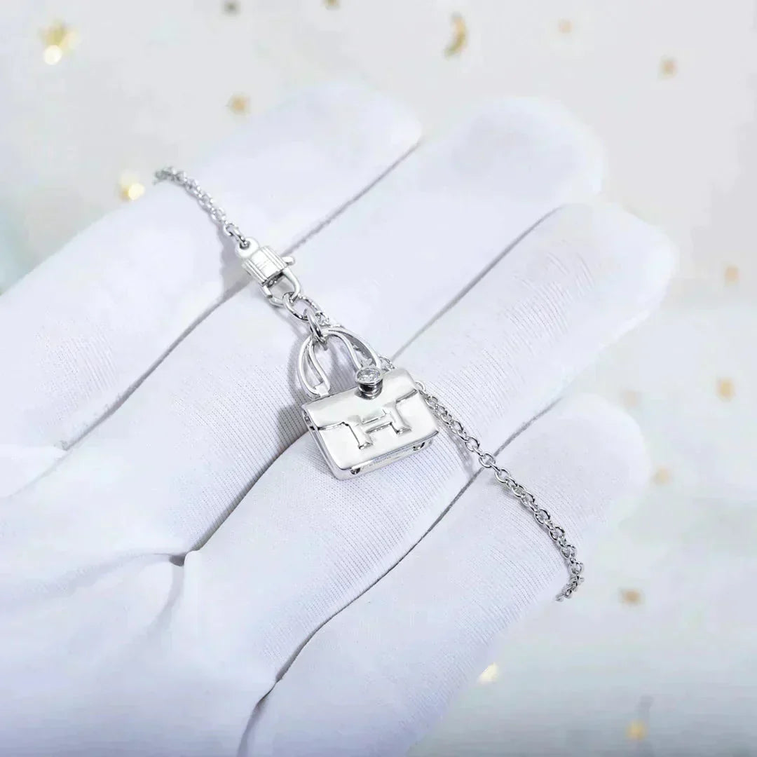 [⭐Spark]AMULETTE PEDANT SILVER NECKLACE