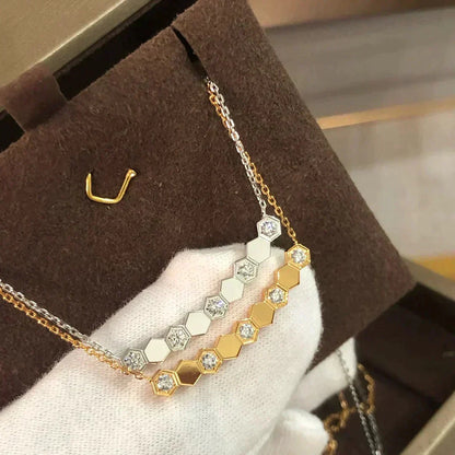 [⭐Spark]BEE LOVE NECKLACE DIAMOND