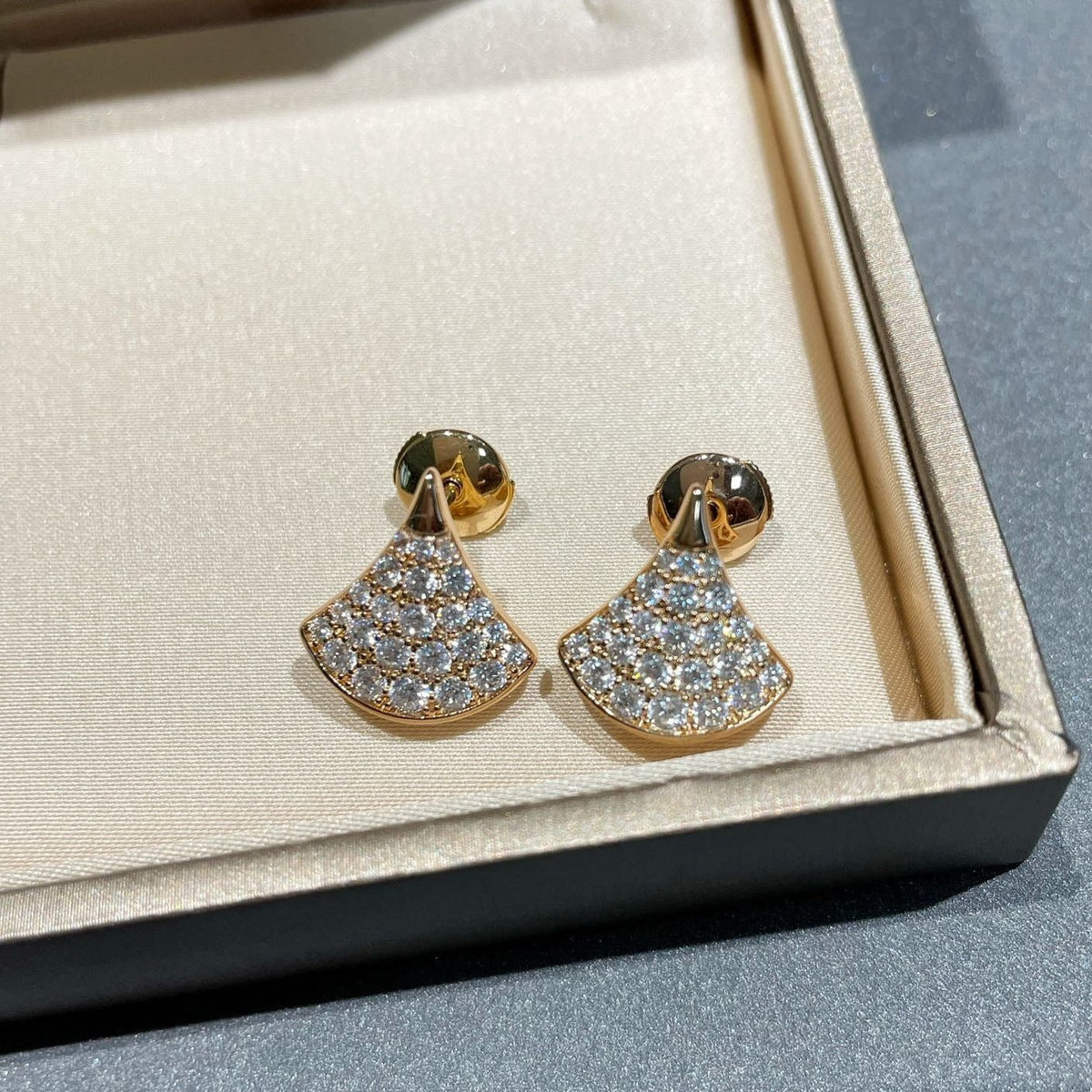 [⭐Spark]DREAM STUD EARRINGS DIAMOND