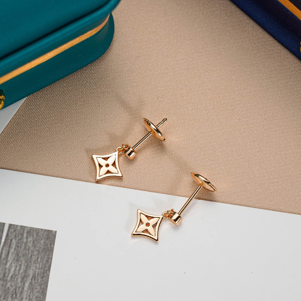 [⭐Spark]STAR EARRINGS GOLD