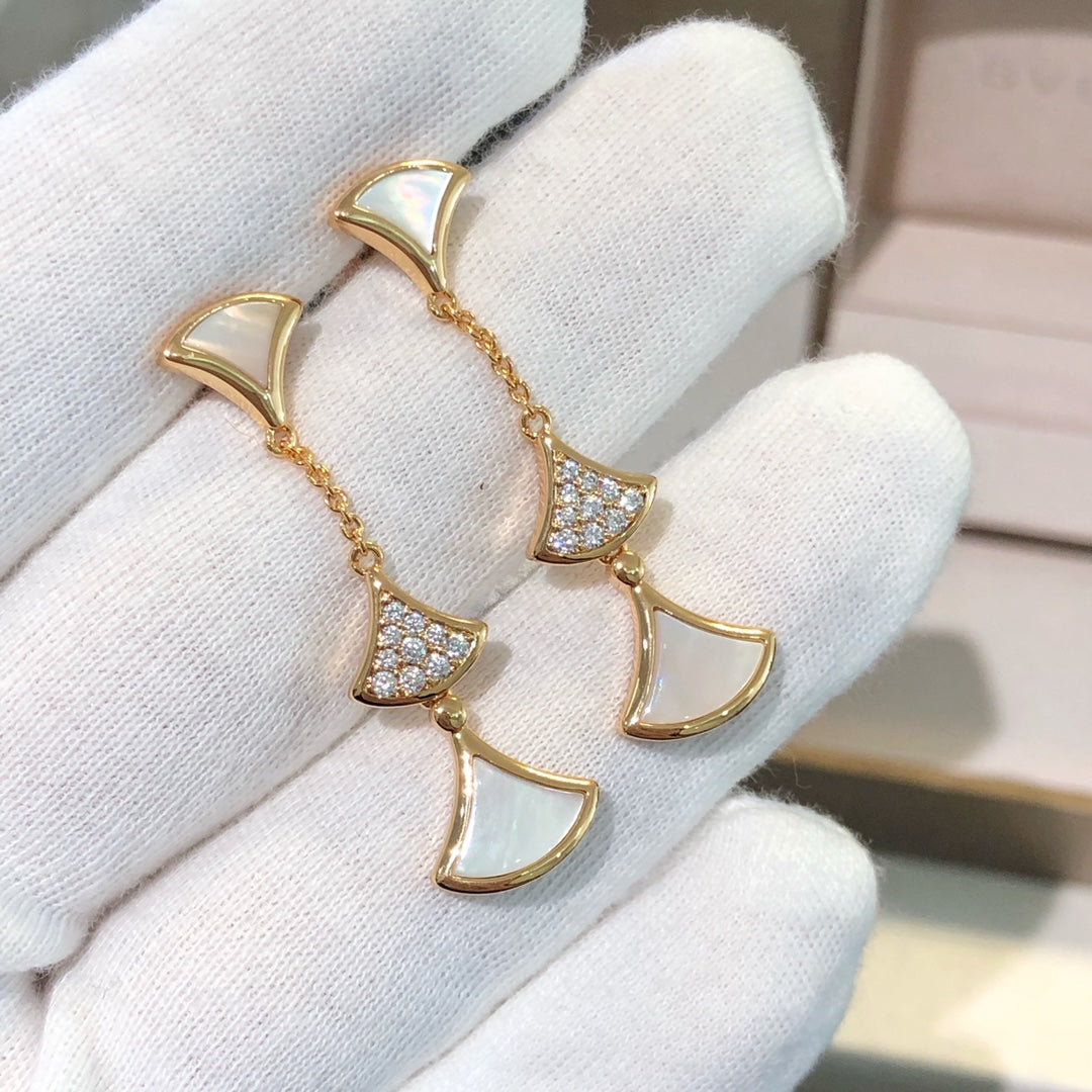 [⭐Spark]DREAM EARRINGS 3 MOTIFS DIAMOND MOP PINK GOLD