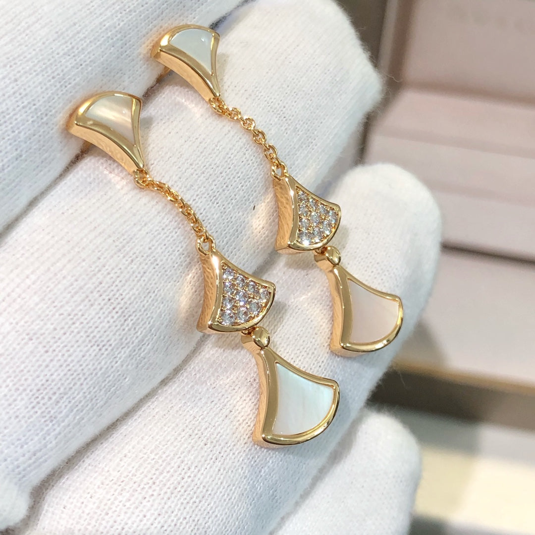 [⭐Spark]DREAM EARRINGS 3 MOTIFS DIAMOND MOP PINK GOLD