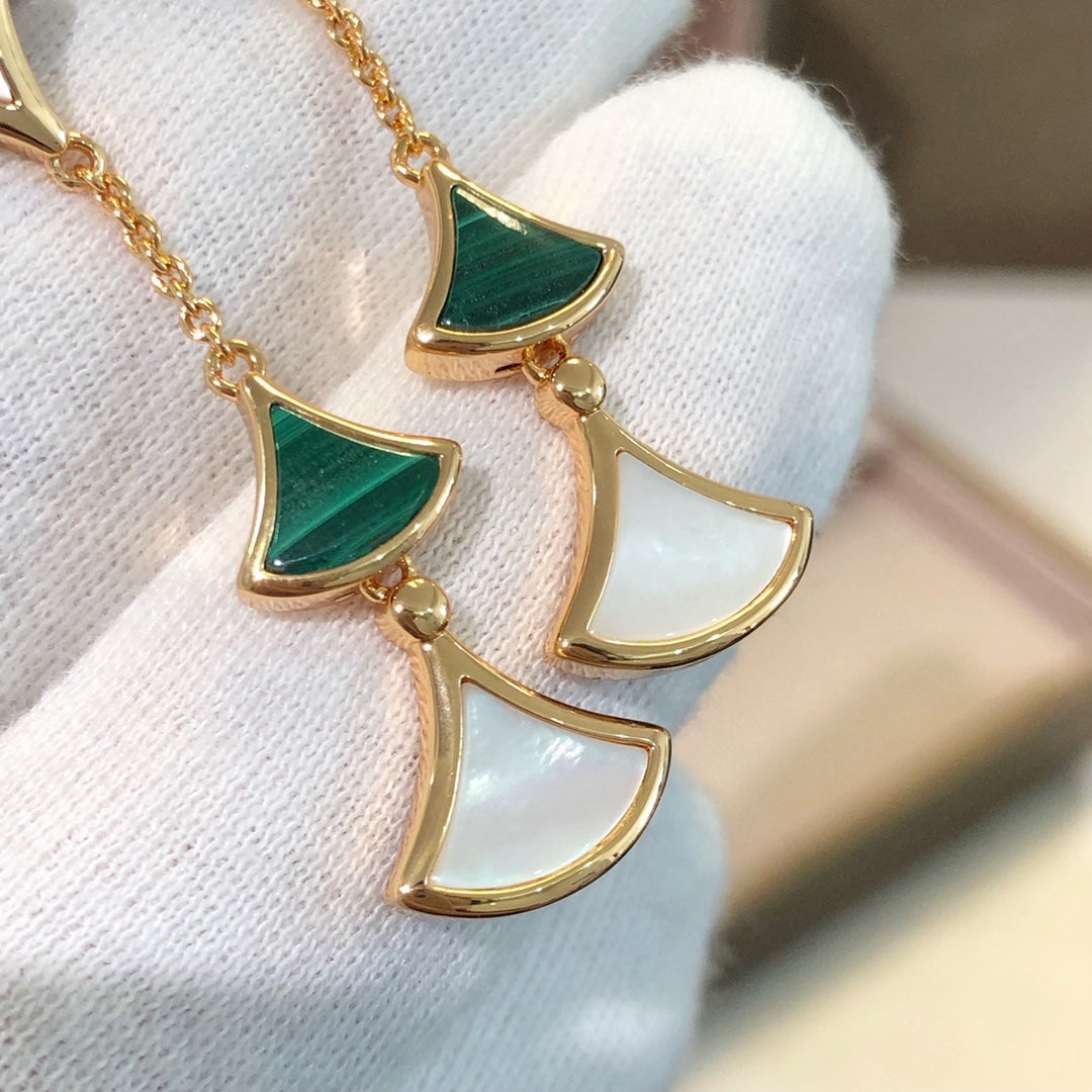 [⭐Spark]DREAM EARRINGS 3 MOTIFS MALACHITE MOP PINK GOLD