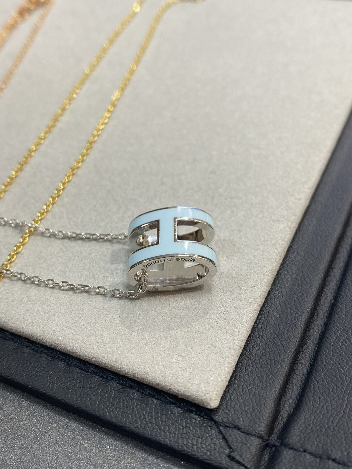 [⭐Spark]POP H LIGHT BLUE NECKLACE