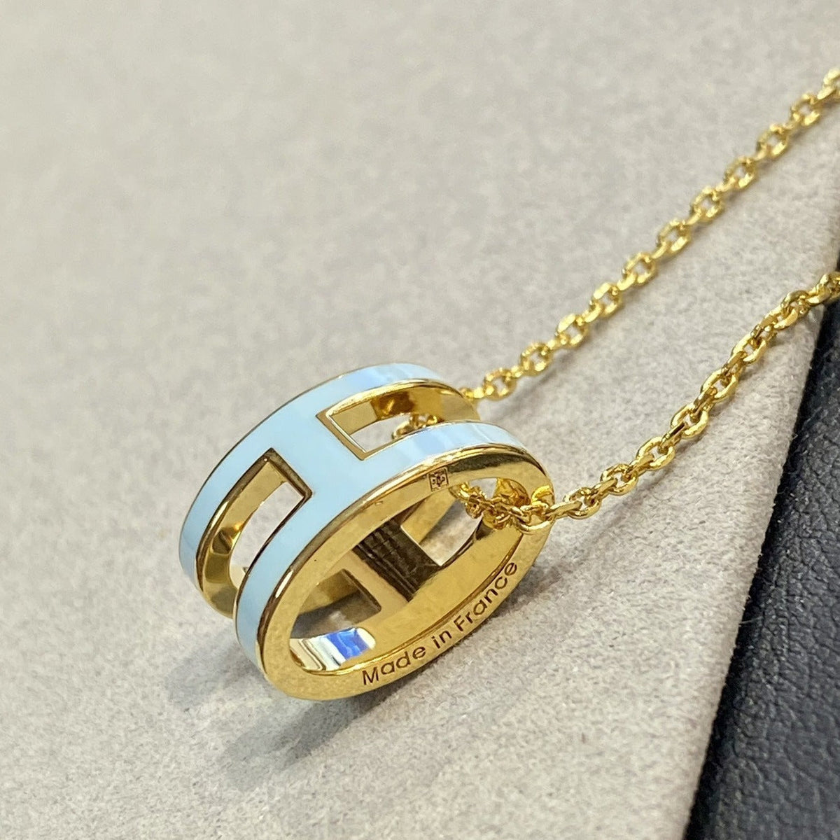 [⭐Spark]POP H LIGHT BLUE NECKLACE