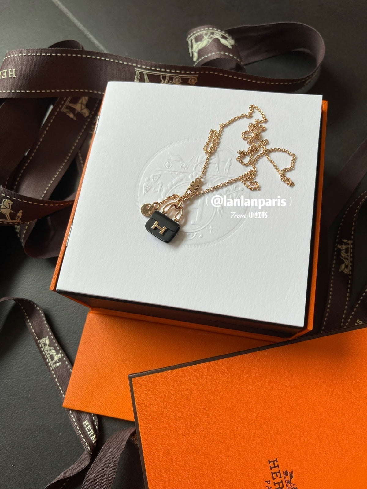 [⭐Spark]CONSTANCE BLACK PEDANT PINK GOLD NECKLACE