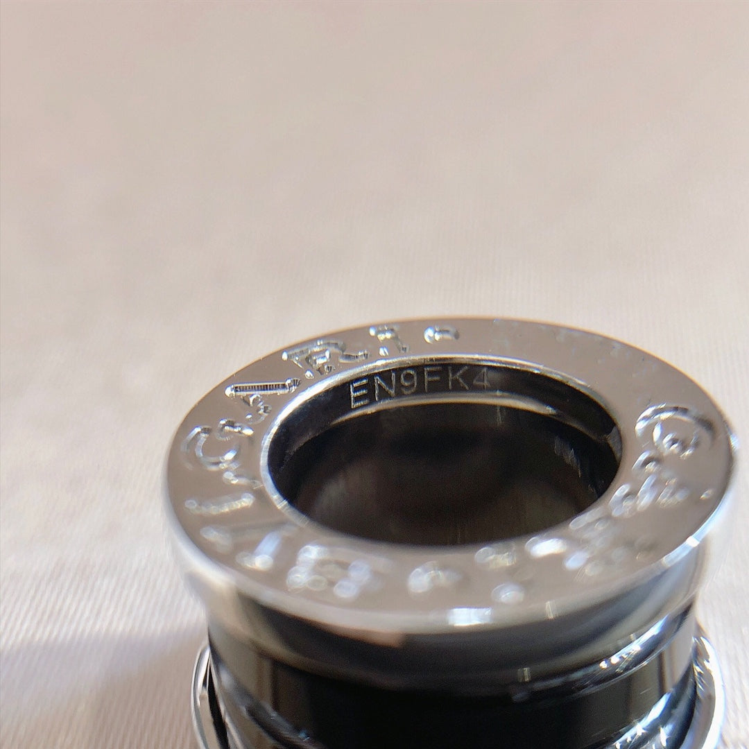 [⭐Spark]ZERO 1 BLACK CERAMIC SILVER NECKLACE