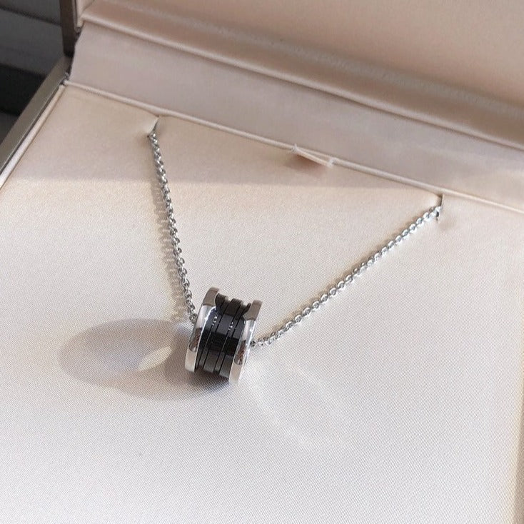 [⭐Spark]ZERO 1 BLACK CERAMIC SILVER NECKLACE