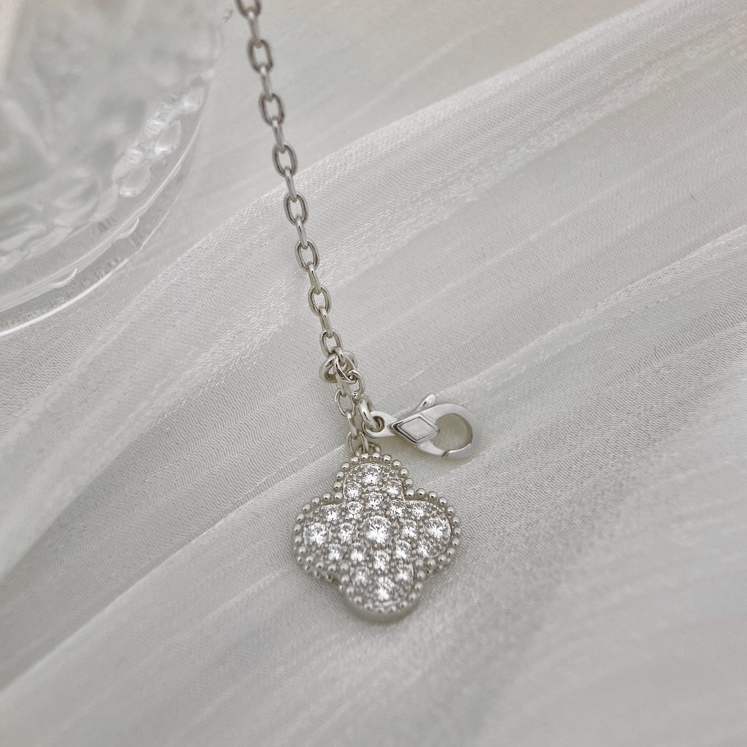 [⭐Spark]CLOVER 5 MOTIFS SILVER DIAMONDS NECKLACE
