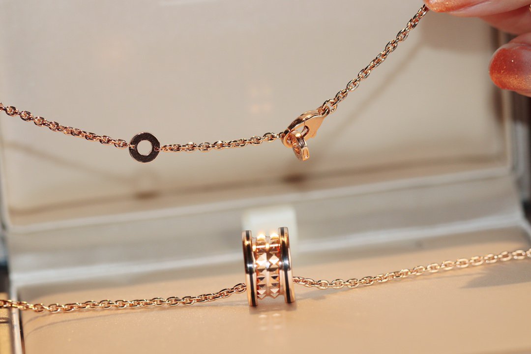 [⭐Spark]ZERO 1 ROCK PEDANT PINK GOLD BLACK NECKLACE