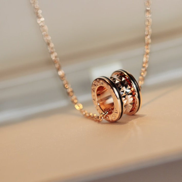 [⭐Spark]ZERO 1 ROCK PEDANT PINK GOLD BLACK NECKLACE