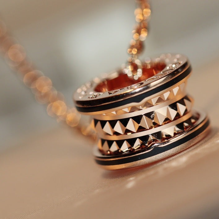 [⭐Spark]ZERO 1 ROCK PEDANT PINK GOLD BLACK NECKLACE