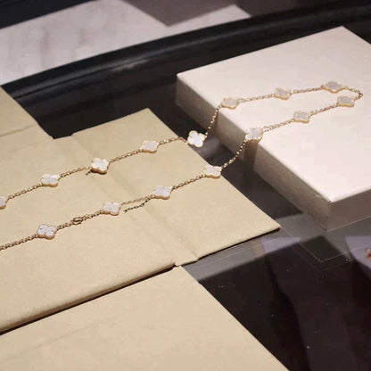 [⭐Spark]CLOVER 20 MOTIFS WHITE MOP NECKLACE